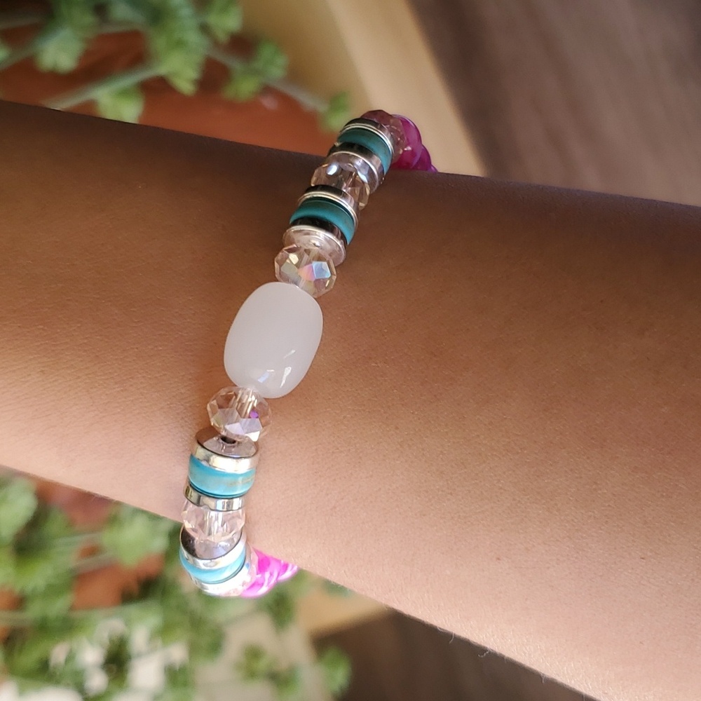 BRACELET